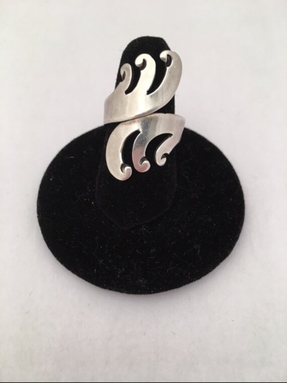 LOS BALLESTEROS RING - Modernist Swirl Wrap Style