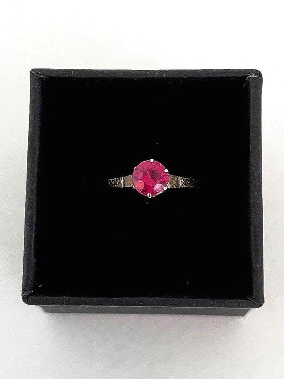 RUBY 14K Gold Solitaire Ring - Round Ruby - Ladie… - image 4