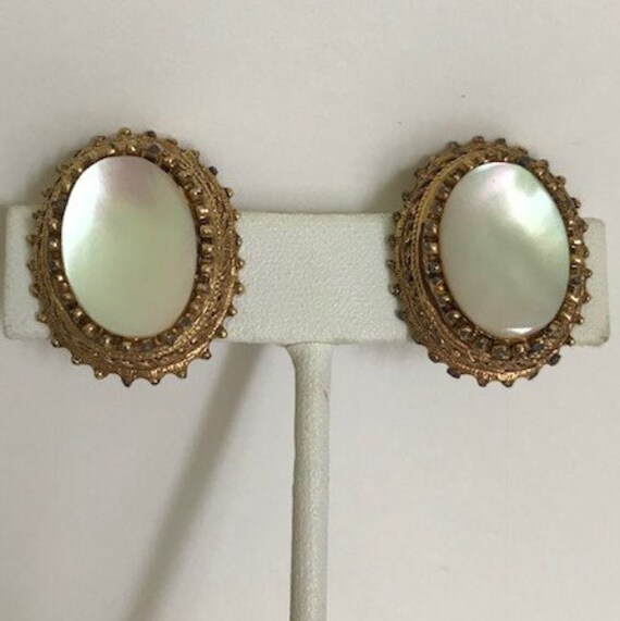 FLORENZA Mother of Pearl MOP CLIP Earrings - Fabu… - image 2