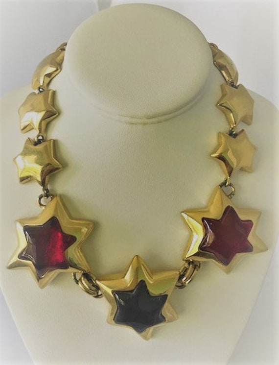 STARS CHOKER Necklace - RED Large Stars - Goldton… - image 5