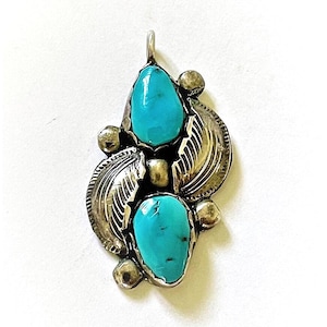 SIMPLICIO ZUNI Sterling Silver 925 TURQUOISE Squash Blossom Pendant - Carmeliat Simplicio - Estate Vintage