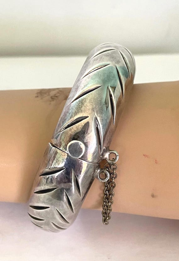 Sterling Silver 925 Carved Solid Hinged Cuff Brac… - image 9