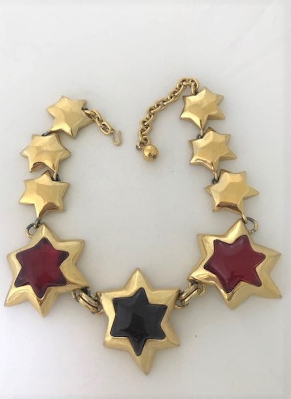 STARS CHOKER Necklace - RED Large Stars - Goldtone