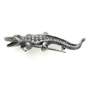 ALLIGATOR CROCODILE STERLING 925 Brooch or Pin - Ruby Colored Eyes - Estate Vintage