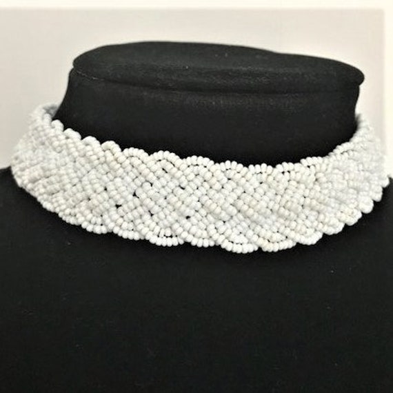 WHITE GLASS MICROBEAD Choker Necklace - Vintage - image 5