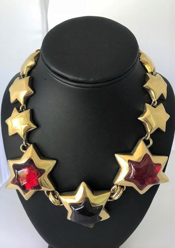 STARS CHOKER Necklace - RED Large Stars - Goldton… - image 4