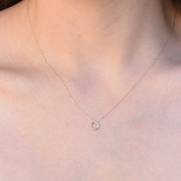 14k Gold Circle Necklace Etsy