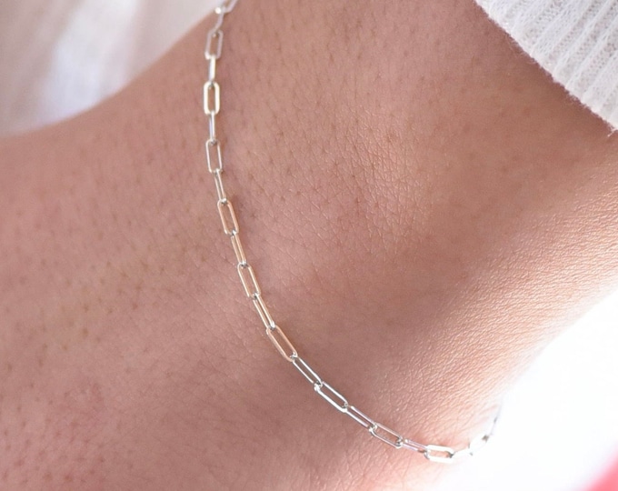 14K White Gold Paper Clip Chain Bracelet. 14k Gold 1.5mm Paper Clip Chain