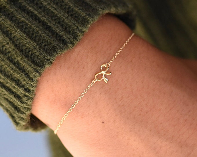 14K Gold Bow Bracelet - 14K Gold Tiny Bow Charm Bracelet