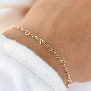 14k Gold Heart Chain Bracelet - 14K gold chain bracelet