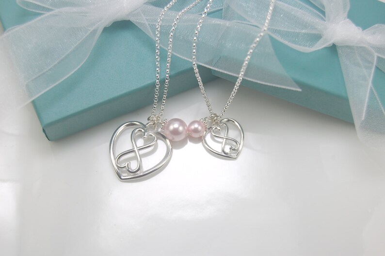 Mother Daughter heart Infinity necklace set, Heart Infinity necklaces, Silver Infinity, Pink Pearl Necklace image 3