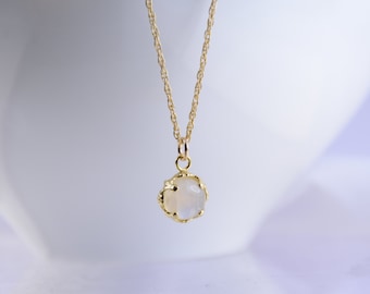 Moonstone necklace, Moonstone pendant, Gold filled Moonstone necklace, Gold filled Rainbow Moonstone necklace