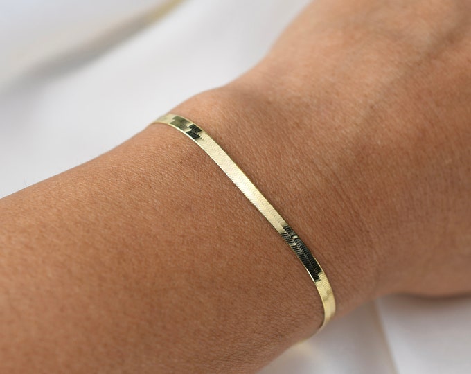 14K Gold Herringbone Chain Bracelet