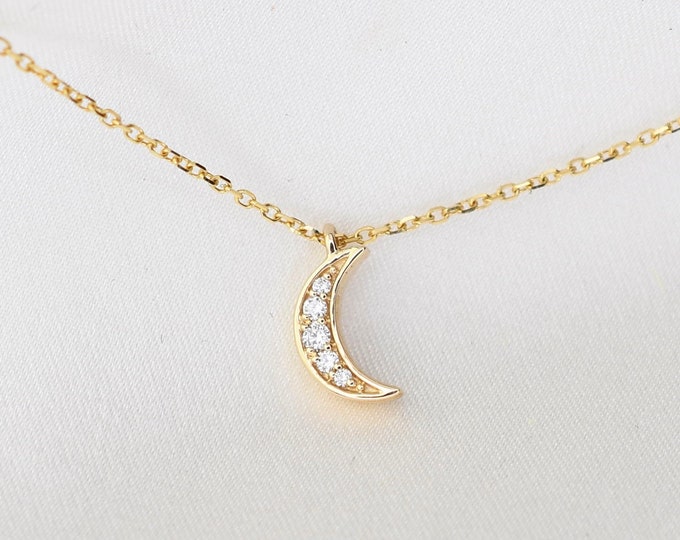 14K Gold Tiny Diamonds Moon Necklace - Moon Necklace - Tiny diamond