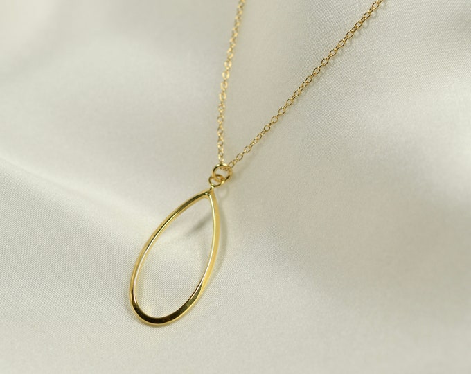 14k Gold Oval Pendant Necklace
