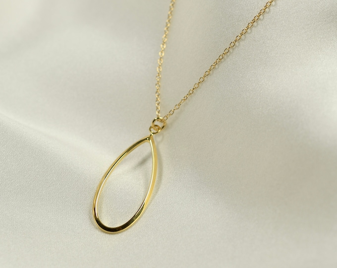 14k Gold Oval Pendant Necklace