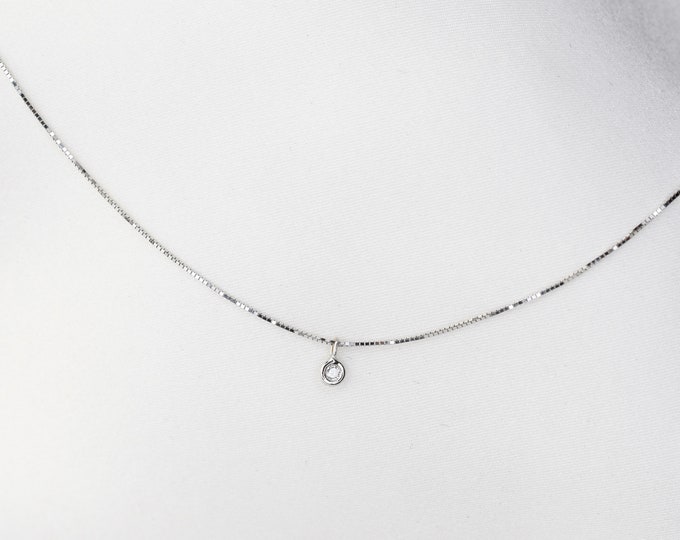 14K White Gold Tiny Diamond Necklace - Tiny diamond