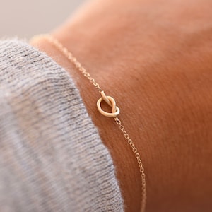 14K Gold Knot Bracelet - 14K Solid Gold Tiny Knot Bracelet