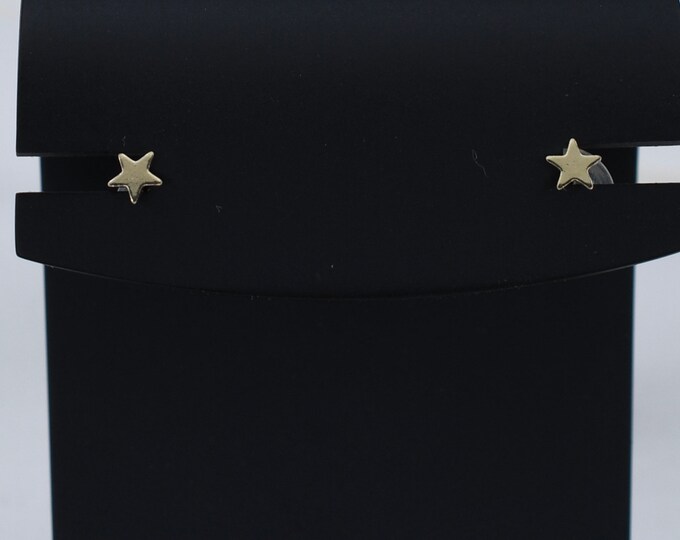 14k Gold Tiny Star Post Earrings
