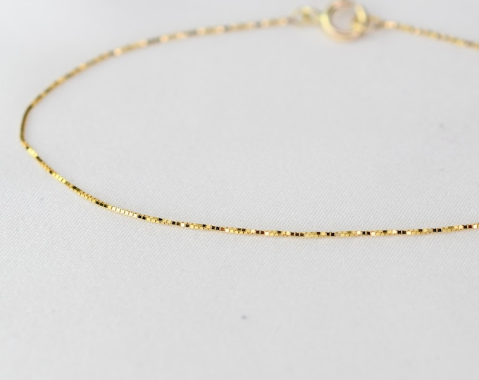 14k Gold Delicate Box Chain Bracelet - Dainty 14K Gold Bracelet. 14k gold box chain bracelet