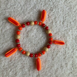 HOT DIGGY DOG! Vintage gumball charm Bracelet