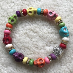RECONSTITUTED STONE SKULL Beaded Bracelet