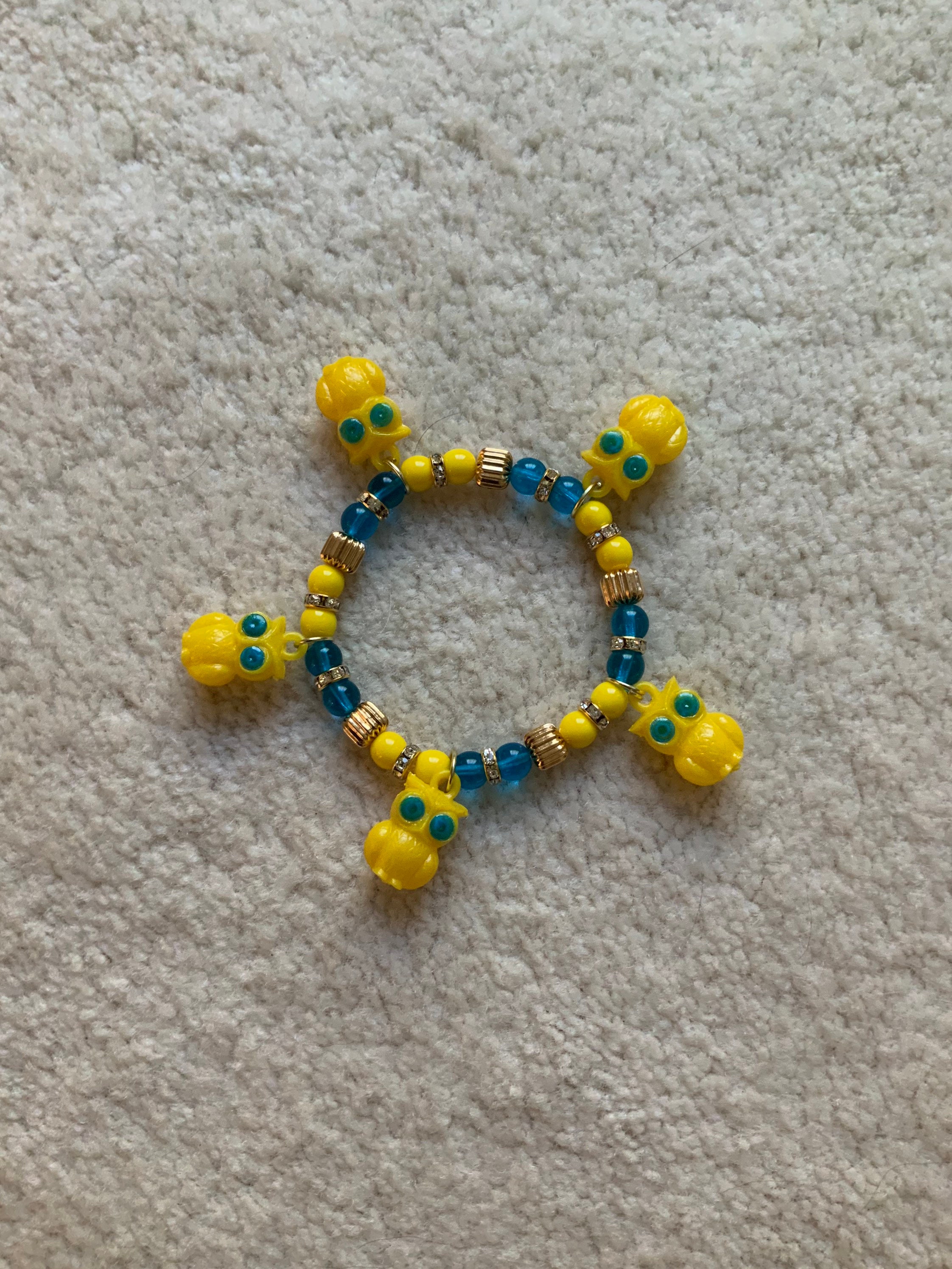 OWLS ON My WRIST! Vintage gumball owl charm Bracelet