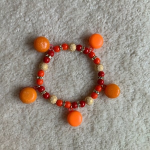 HAMBURGERS ON My WRIST! Vintage gumball charm Bracelet