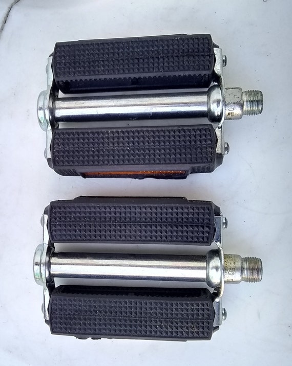 beach cruiser bike pedals