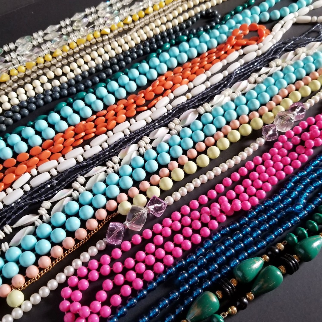 Lot of 18 Colorful Plastic Bead Necklaces Vintage Retro Costume Jewelry