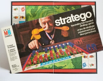 VINTAGE 1975 STRATEGO BOARD GAME PARTS ONE PIECE RED #4 