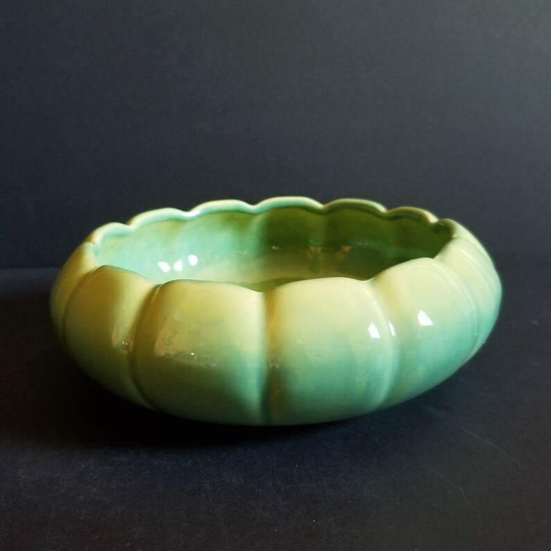 Green Ceramic Bowl w Scalloped Edge Vintage 50s Beauceware Etsy