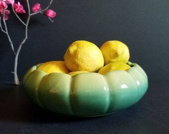 Green Ceramic Bowl - Vintage 50s Beauceware Canada 202 - 8.5" Round Scalloped Edge Serving Dish