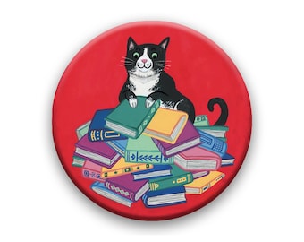 Books & Cats Magnet