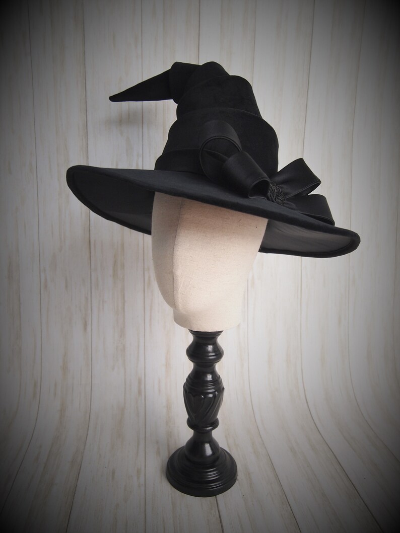 Witch Hat Jadis image 5