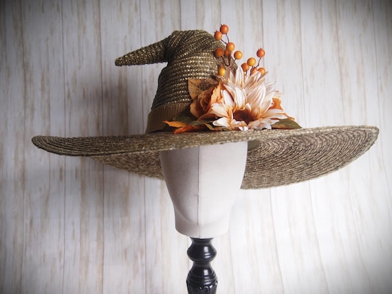 Green Straw Witch Hat, 24.5" Head Size