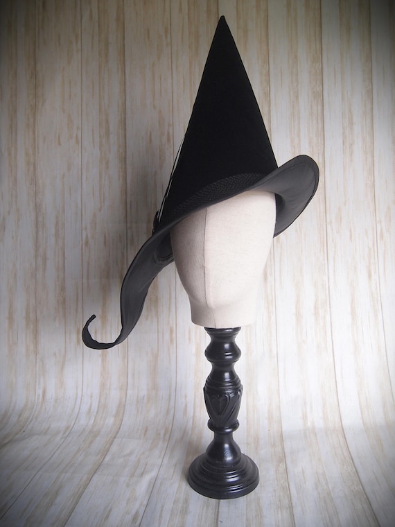 Witch Hat "Garden Spell" RIGHT SIDE CURL, Head Size 23"