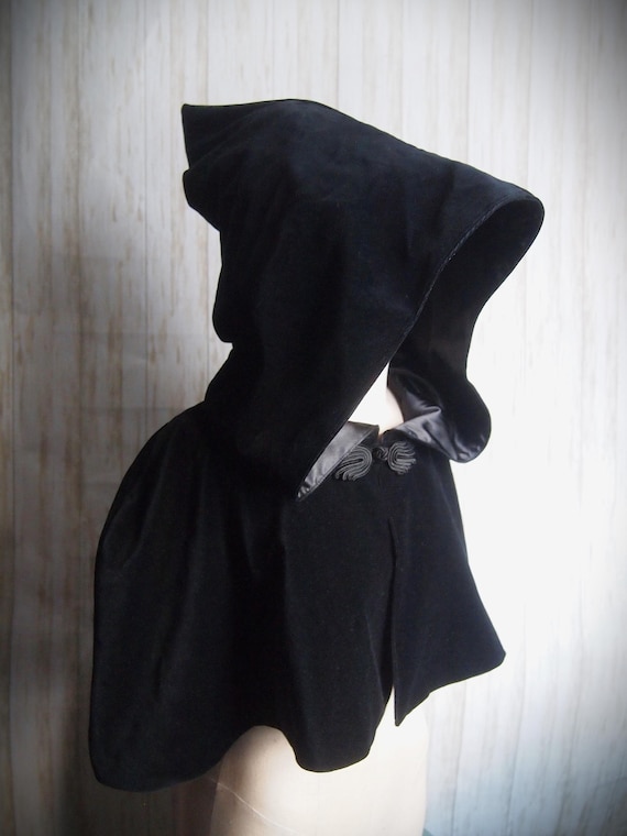 Velveteen Elbow Length Cape