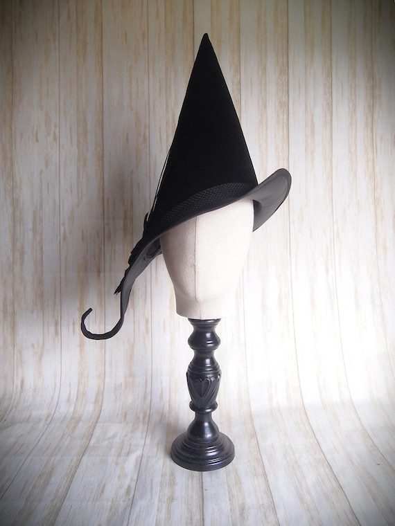 Witch Hat "Garden Spell" RIGHT SIDE CURL, Head Size 23.5"