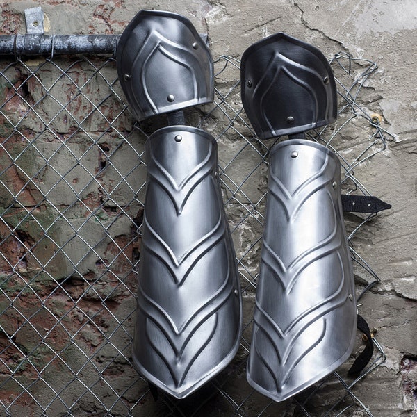 Pair of metal bracers elven armor, arm protection for larp costume, elf cosplay, medieval knight, elven clothing, fantasy warrior costume