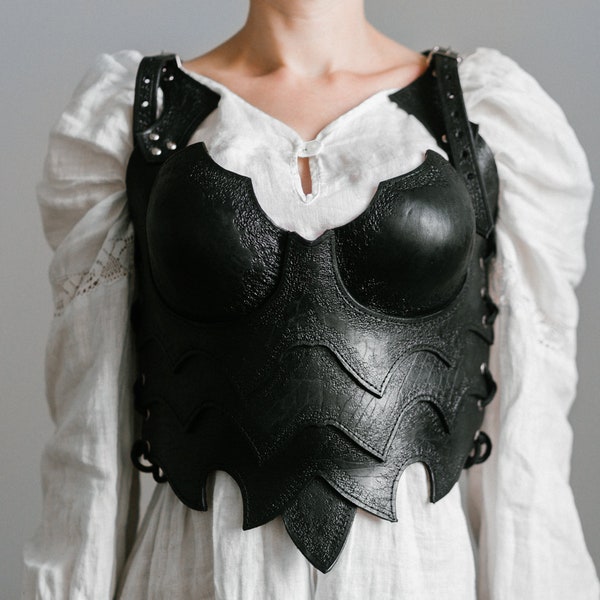 Warrior Lady Leather Half Corset - Dark Chest&Back Armor - Leather Female Valkyrie Cuirass – handcrafted – custom made