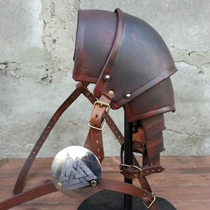 LARP fantasy armor, leather pauldron with Valknut symbol, Norse Viking warriors custom armor, warrior shoulder pad, barbarian armor image 3