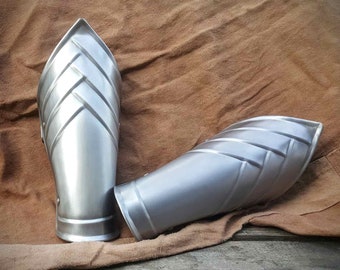Pair of bracers, elven armor, elf fantasy warrior, larp clothing, arm protection, medieval knight