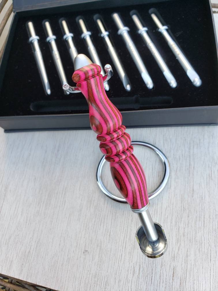 Ergonomic Wood Crochet Handle with 9 Interchangeable Crochet Hooks Hook