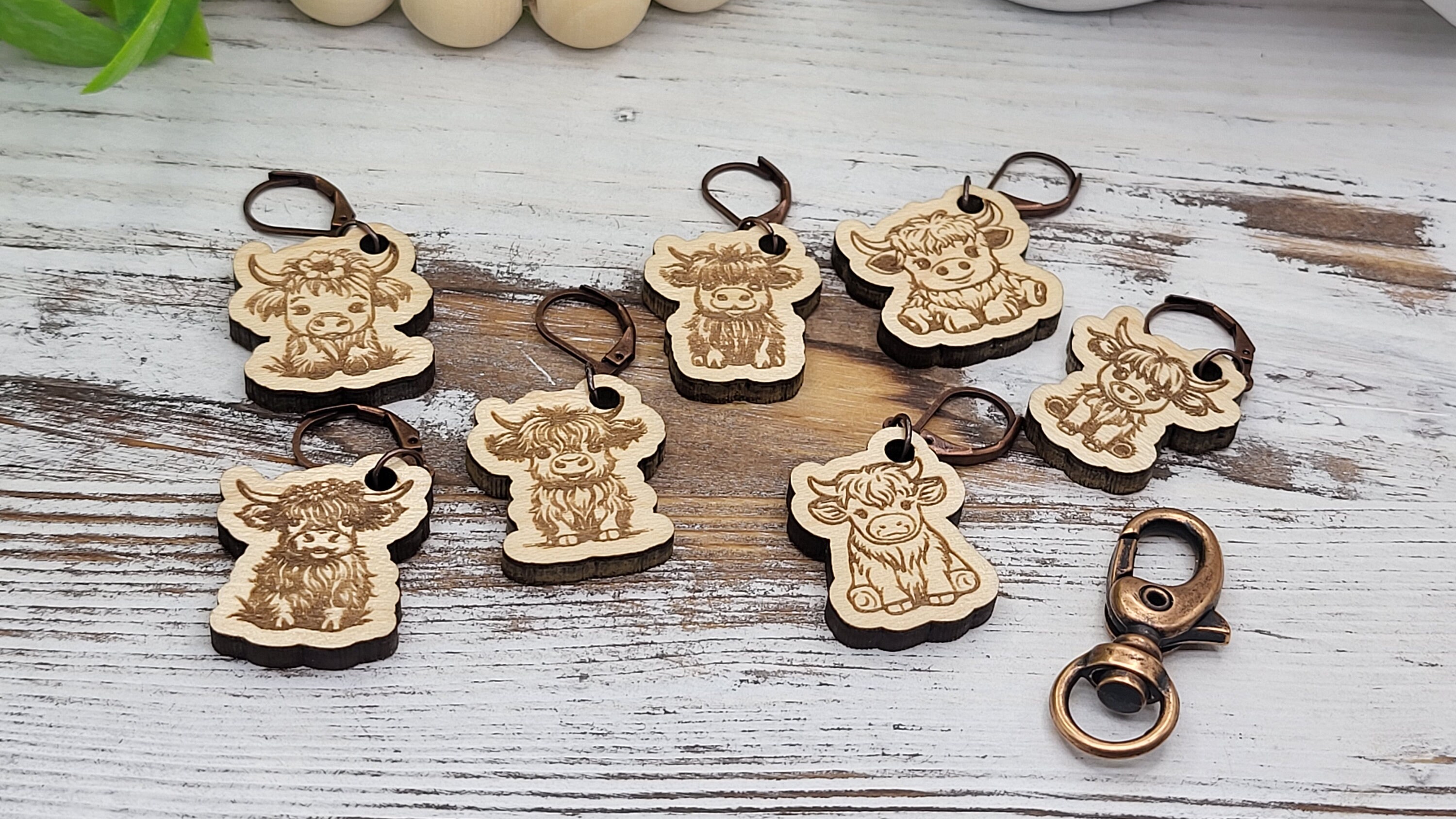 Highland Cow Stitch Markers: Handmade Crochet Accessory, Set of 7 - Thumbnail 4