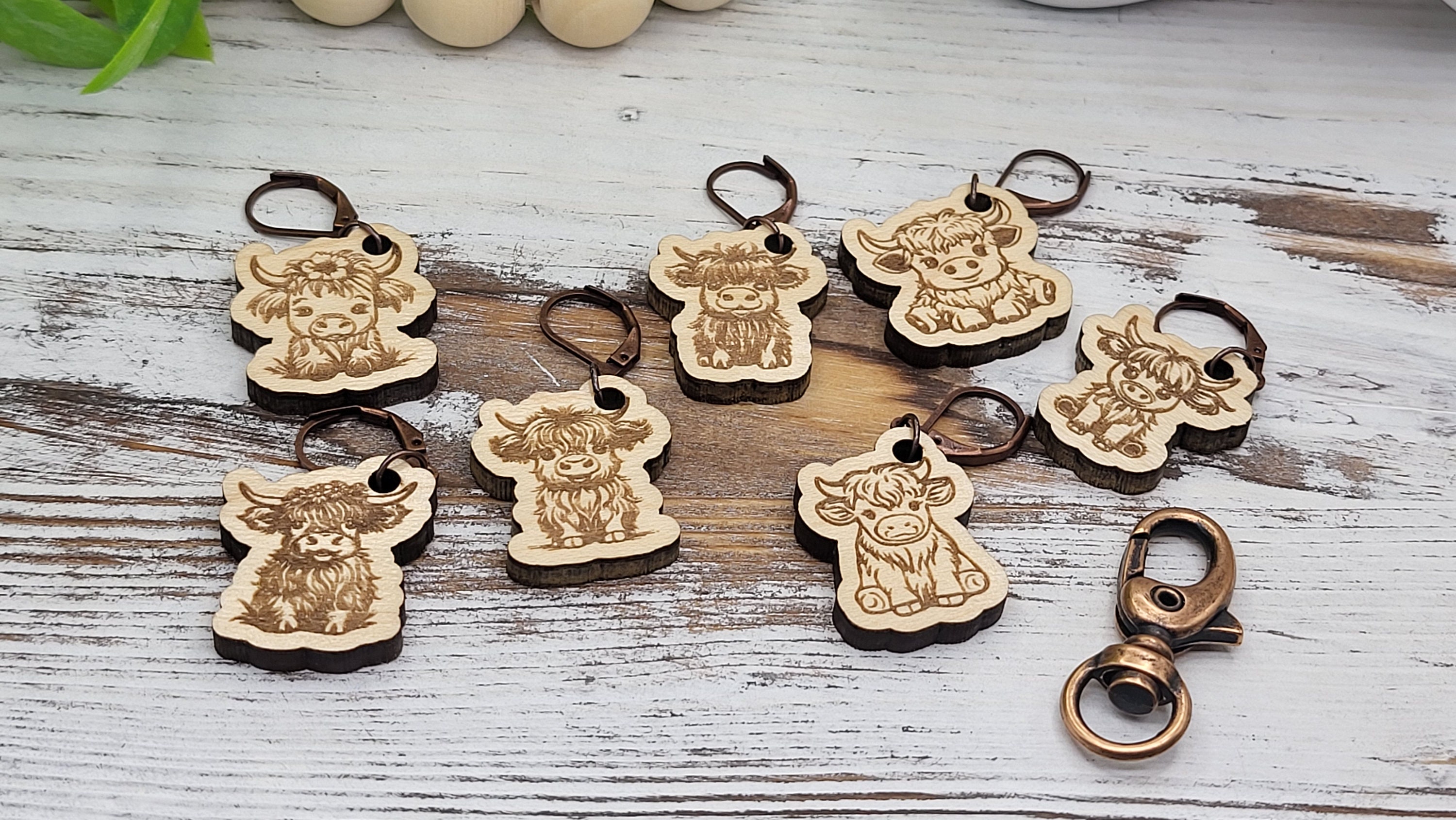 Highland Cow Stitch Markers: Handmade Crochet Accessory, Set of 7 - Thumbnail 3
