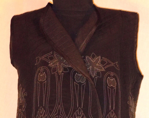 Black XXL quilted silk vest, original design machine embroidery. One of a kind