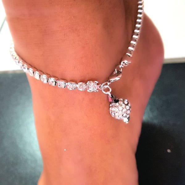 Exquistite Hand Designed Magic Charm Anklet