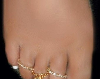 SEXY Feet Double Rings Crystal heart toe ring attched chain Charm One size Fit