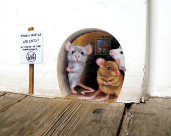 No Cats! Scaredy Mice Mouse hole Wall Sticker / Decal, cute novelty vinyl decal
